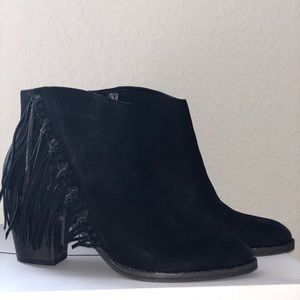 Brand New Dolce Vita Juneau Fringe Booties sz 8.5